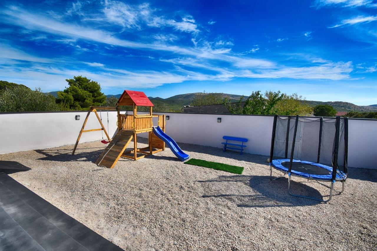 Resort Renjeland Šibenik Eksteriør bilde